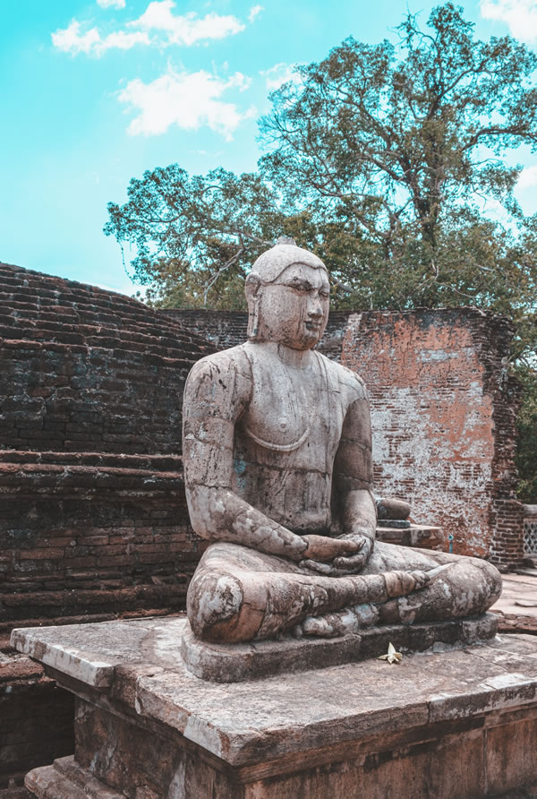 Sri Lanka Buddha Statue